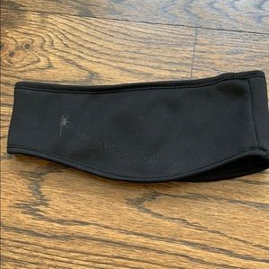 GUC black ear warmer